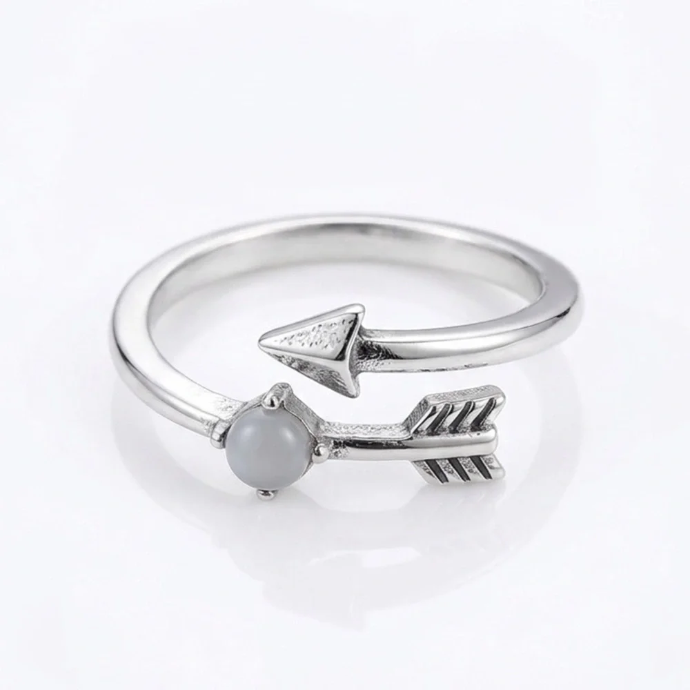 5/$15 🩷 MUST BUNDLE Arrow Wrap Ring with Stone Accent - Silver